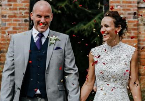 Sean and Manuela Seymour celebrate their wedding and raise an amazing £2187.50